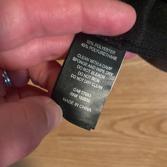 Pleather skirt - Picture 7 of 7